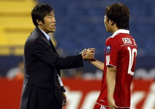 国足大厨爆料视频大全下载,揭秘幕后美食故事  第1张